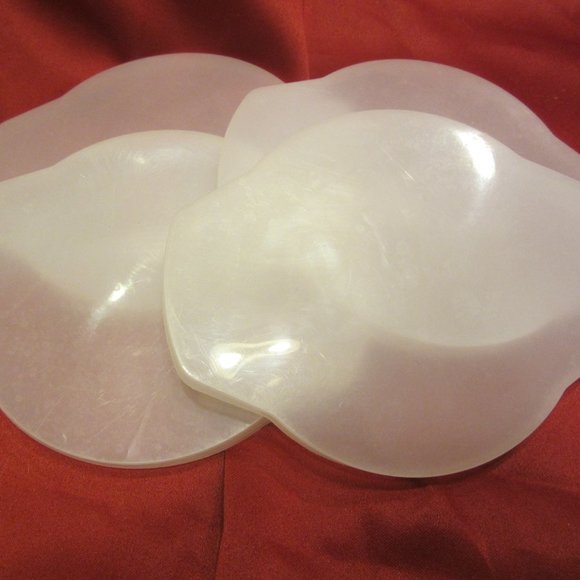 PLASTIC LIDS, 2 SETS, SET OF 8 AND A SET OF 4 - Picture 1 of 5